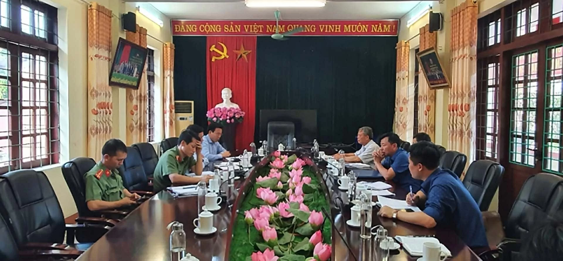 Bài 1: Vạch trần bản chất của ‘tổ chức’ Bài 1: Vạch trần bản chất của ‘tổ chức’