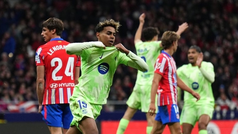 Sau vòng 28 La Liga: Atletico Madrid sụp đổ dây chuyền