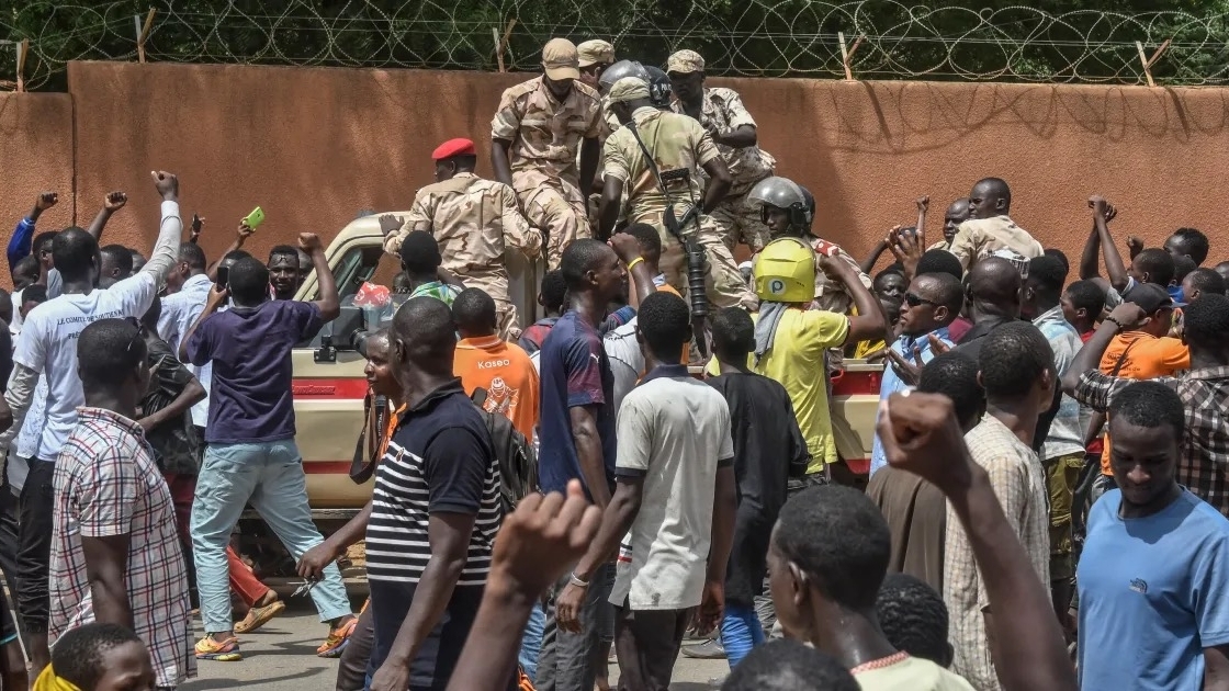 Điểm tin thế giới sáng 13/6: Trung Quốc cải cách hệ thống tiền tệ quốc tế, Hungary kiện Tòa ECJ, Venezuala tố Mỹ âm mưu lật đổ ở Colombia