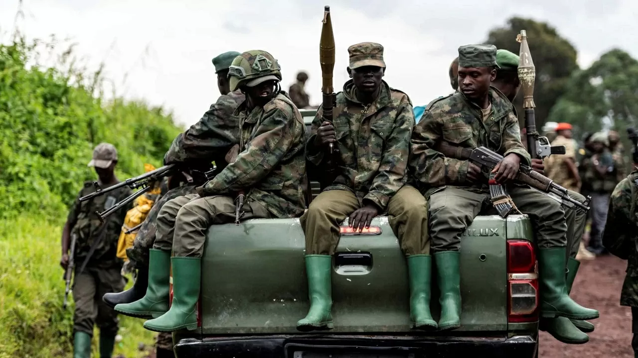 mâu thuẫn kéo dài giữa Cộng hòa dân chủ Congo và Rwanda do cáo buộc lẫn nhau về hỗ trợ các nhóm vũ trang như phong trào M23, cũng làm gia tăng bạo lực và cản trở nỗ lực hòa bình khu vực. (Nguồn: France 24h) mâu thuẫn kéo dài giữa Cộng hòa dân chủ Congo và Rwanda do cáo buộc lẫn nhau về hỗ trợ các nhóm vũ trang như phong trào M23, cũng làm gia tăng bạo lực và cản trở nỗ lực hòa bình khu vực. (Nguồn: France 24h)