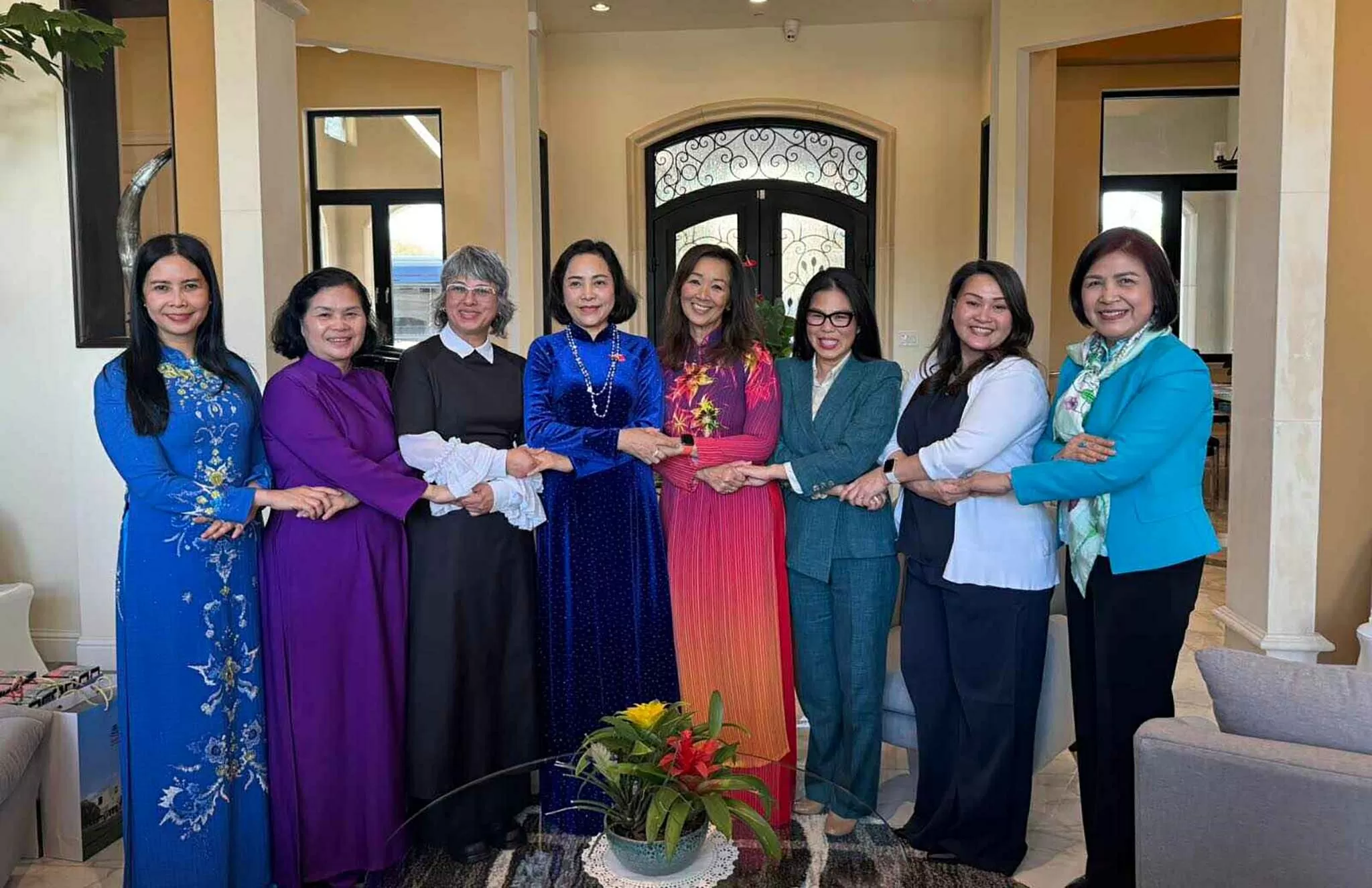 Phó Chủ tịch Quốc hội Nguyễn Thị Thanh thăm bang California nhân chuyến công tác tới Hoa Kỳ