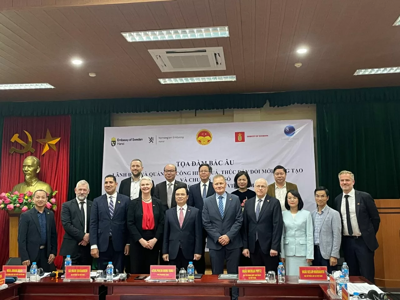 Minh bạch và đổi mới sáng tạo - Chìa khóa nâng cao hiệu quả quản trị công Minh bạch và đổi mới sáng tạo - Chìa khóa nâng cao hiệu quả quản trị công