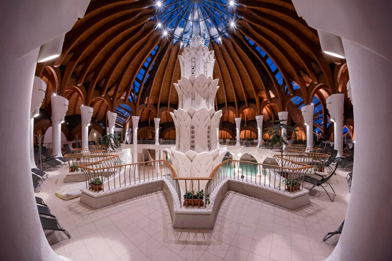 Hungary - Thiên đường suối khoáng, dấu ấn nghỉ dưỡng giữa lòng châu Âu Hungary - Thiên đường suối khoáng, dấu ấn nghỉ dưỡng giữa lòng châu Âu