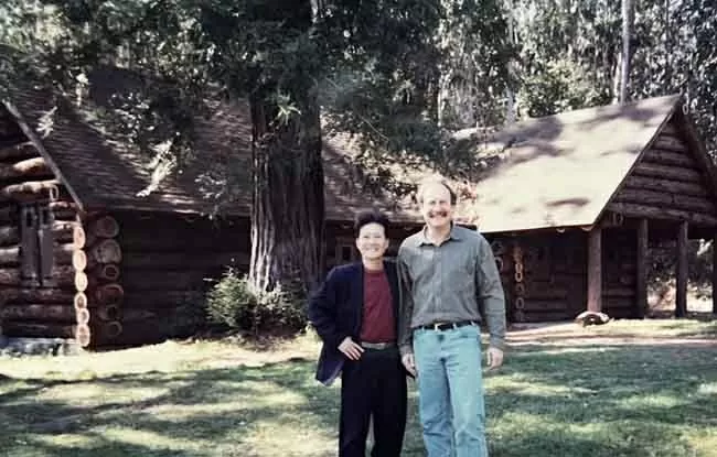 Nhà văn Việt Nam và câu chuyện làm sách ở Mỹ Ký ức của nhà văn Việt Nam về chuyện làm sách ở Mỹ