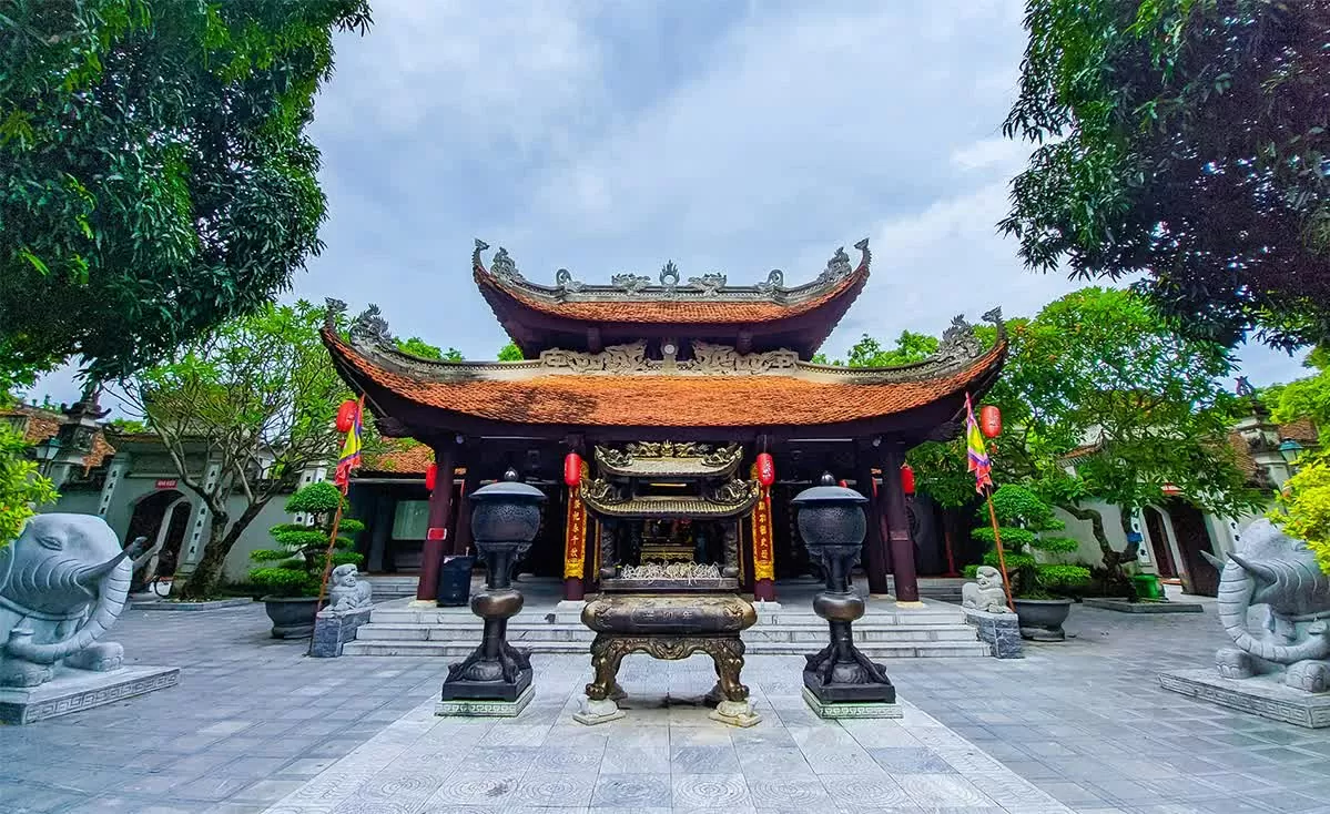 Đền Đô ở TP. Từ Sơn. (Ảnh: Vương Lộc) Đền Đô ở TP. Từ Sơn. (Ảnh: Vương Lộc)