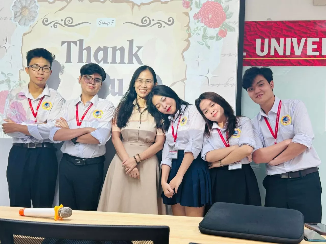 Biết đủ sẽ hạnh phúc! Biết đủ sẽ hạnh phúc!