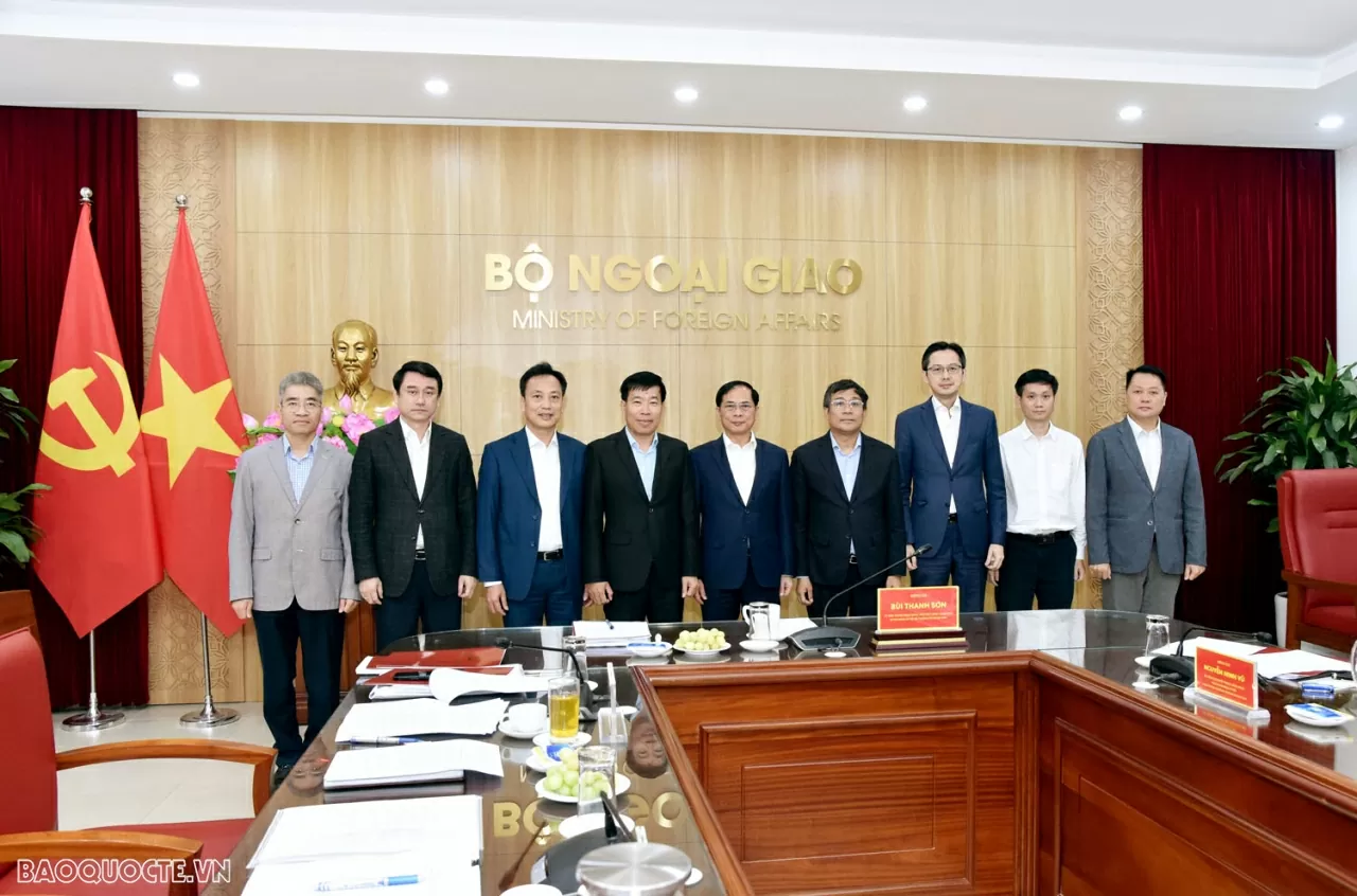 Bộ Ngoại giao tổ chức Hội nghị Ban Chấp hành Đảng bộ nhiệm kỳ 2020-2025 lần thứ Nhất Bộ Ngoại giao tổ chức Hội nghị Ban Chấp hành Đảng bộ nhiệm kỳ 2020-2025 lần thứ nhất