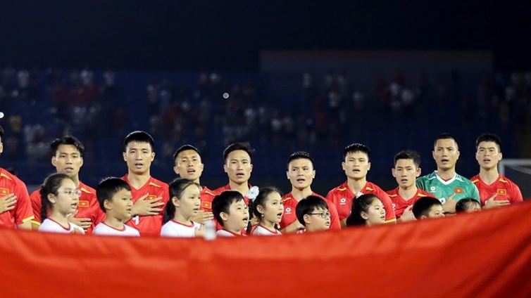 tuyen viet nam 2 1 campuchia noi lo hang phong ngu