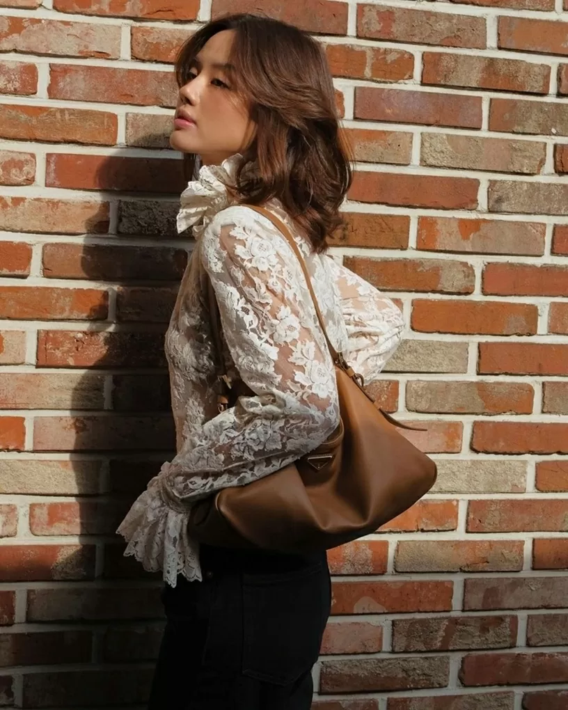 Hoa hậu Đặng Thu Thảo diện thiết kế thương hiệu Việt du lịch Australia