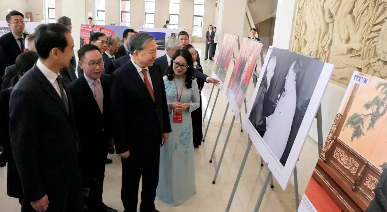 Tổng Bí thư Tô Lâm kỳ vọng thế hệ trẻ kế thừa truyền thống, mang đến sức sống mãnh liệt, tương lai tươi sáng cho quan hệ Việt Nam-Trung Quốc Tổng Bí thư Tô Lâm kỳ vọng thế hệ trẻ kế thừa truyền thống, mang đến sức sống mãnh liệt, tương lai tươi sáng cho quan hệ Việt Nam-Trung Quốc