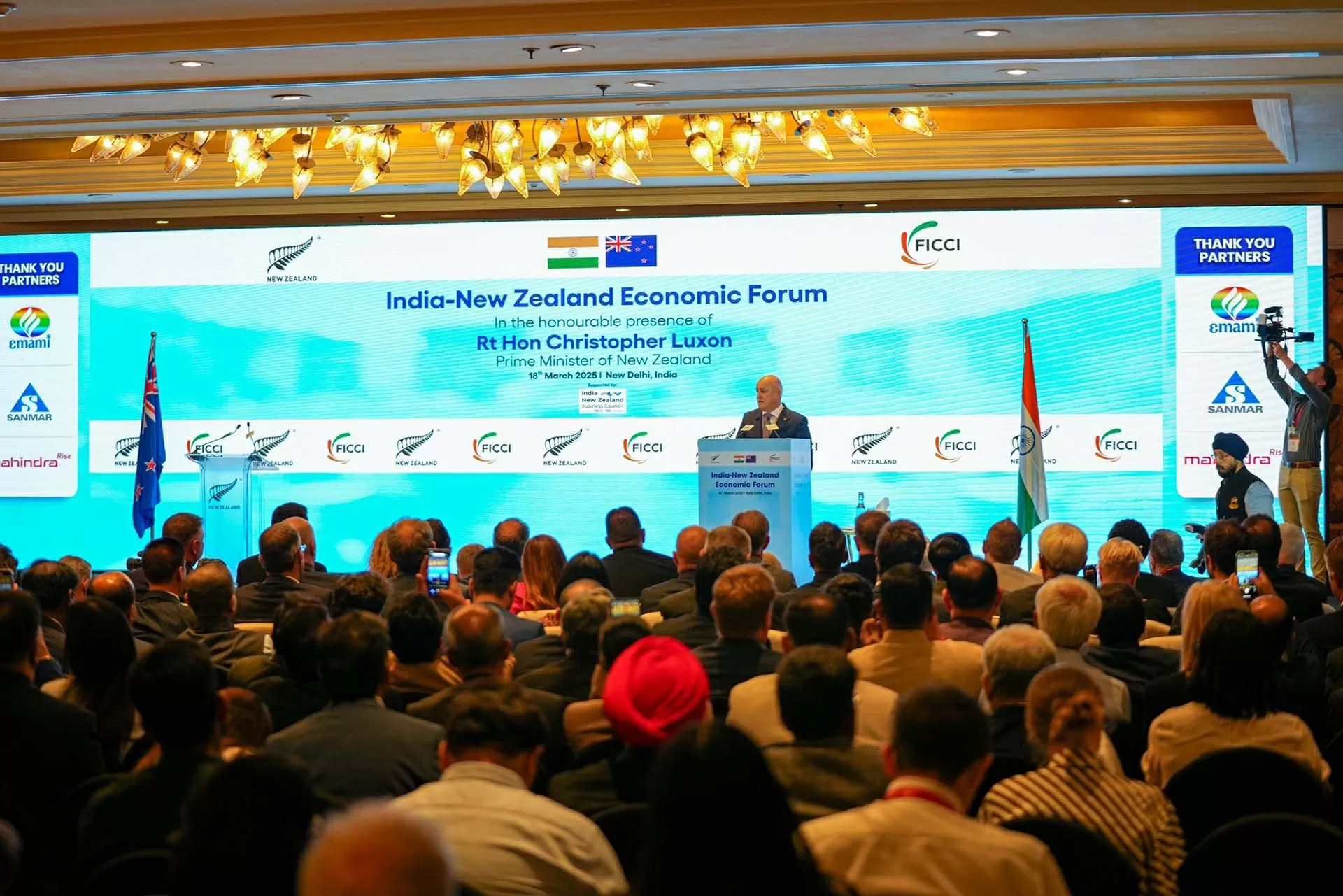 Chuyến công du bắc cầu Chuyến công du bắc cầu