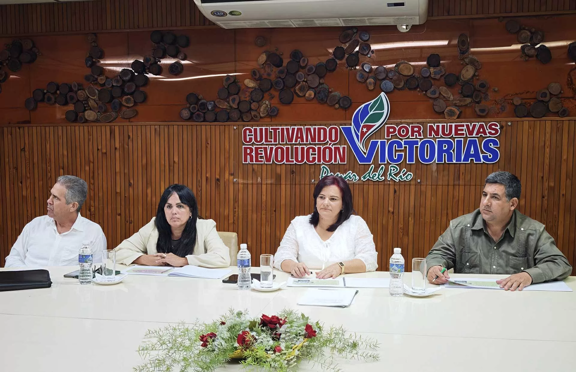 Thúc đẩy hợp tác giữa tỉnh Pinar del Río, Cuba và các địa phương và doanh nghiệp Việt Nam Thúc đẩy hợp tác giữa tỉnh Pinar del Río, Cuba và các địa phương và doanh nghiệp Việt Nam