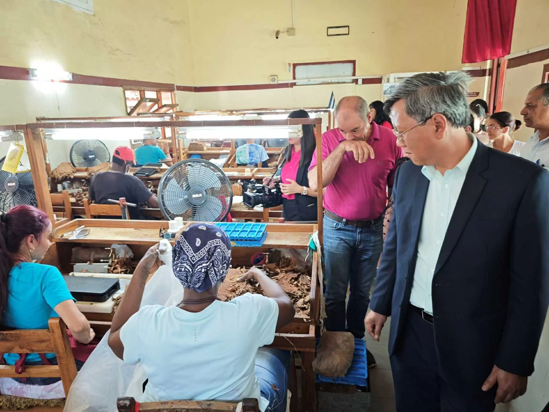 Thúc đẩy hợp tác giữa tỉnh Pinar del Río, Cuba và các địa phương và doanh nghiệp Việt Nam Thúc đẩy hợp tác giữa tỉnh Pinar del Río, Cuba và các địa phương và doanh nghiệp Việt Nam