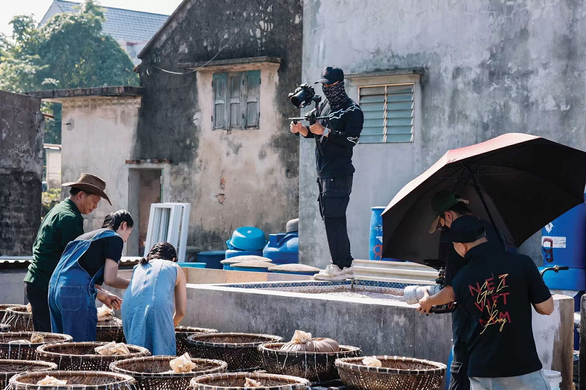 Gen Z với hành trình về làng