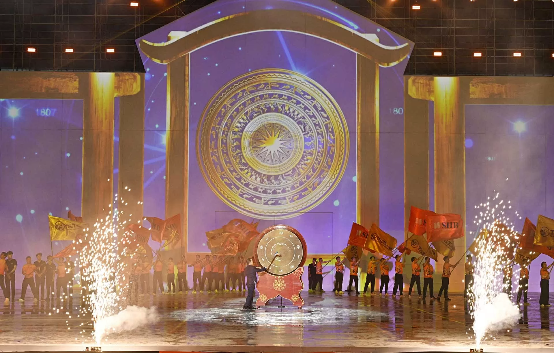 Thông điệp đầy cảm hứng của Ngày hội Văn hóa T&T - SHB: Vững bước vào kỷ nguyên mớ