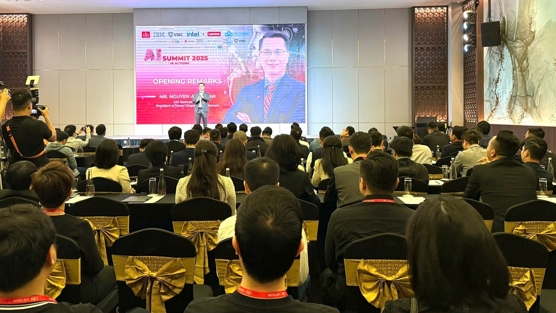 AI không chỉ là công nghệ của tương lai mà còn tái định cách doanh nghiệp vận hành