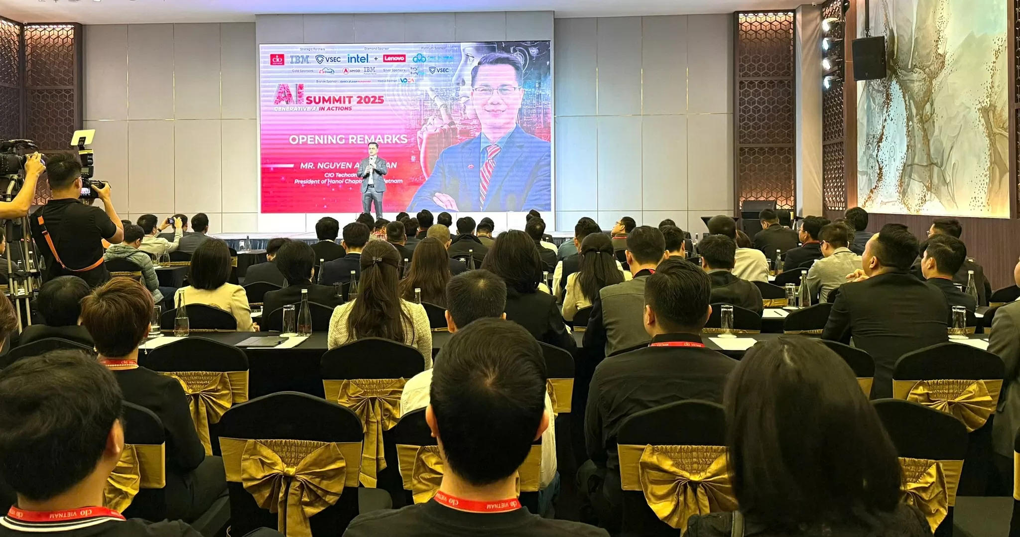 AI Summit 2025: Trí tuệ nhân tạo tạo sinh - Chìa khóa dẫn đầu trong kỷ nguyên số AI Summit 2025: Trí tuệ nhân tạo tạo sinh - Chìa khóa dẫn đầu trong kỷ nguyên số