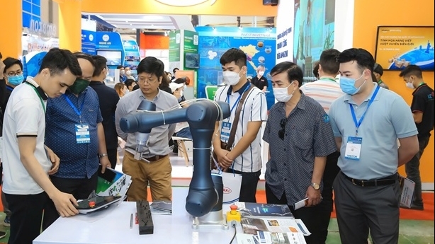 cong nghe so va thuong mai dien tu dan dat nen kinh te