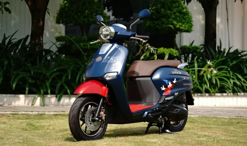 Xe tay ga Honda Giorno+ Disney Fantasia 85 Years Limited Edition