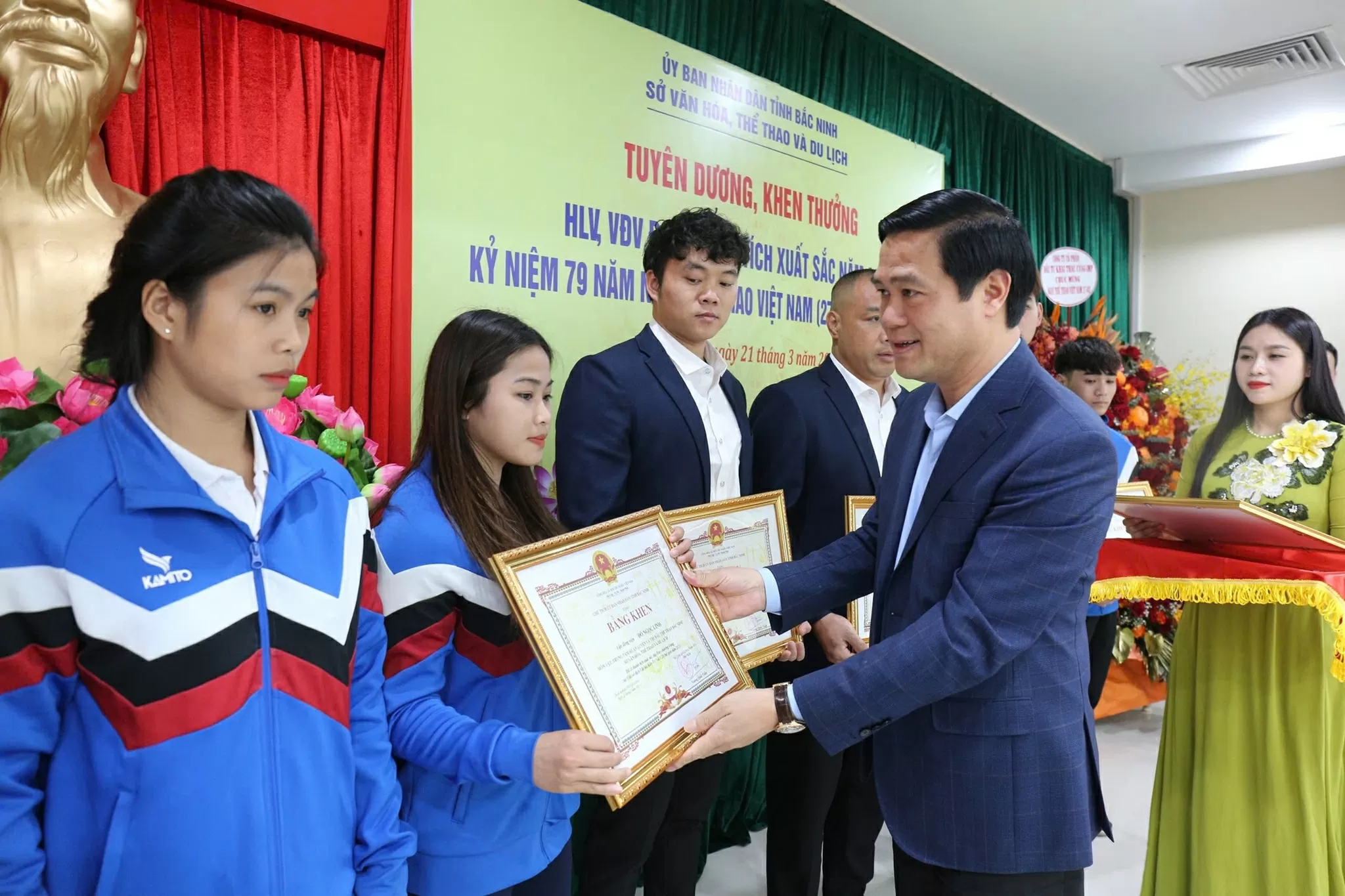 Đẩy mạnh, lan toả hơn nữa phong trào tập luyện thể dục, thể thao trên toàn tỉnh Bắc Ninh Đẩy mạnh, lan toả hơn nữa phong trào tập luyện thể dục, thể thao trên toàn tỉnh Bắc Ninh