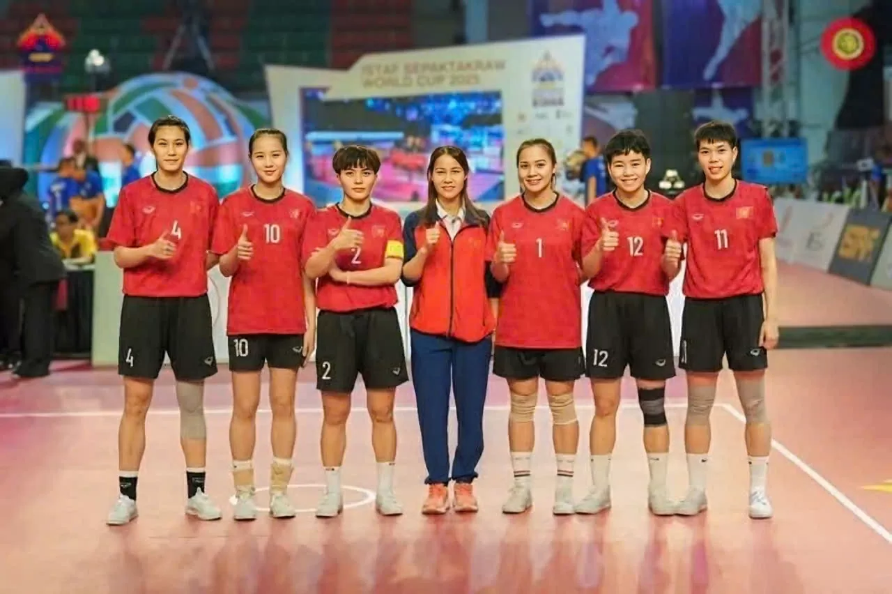ĐT cầu mây nữ Việt Nam làm nên lịch sử khi lần đầu vô địch World Cup - Ảnh: Sepaktakraw