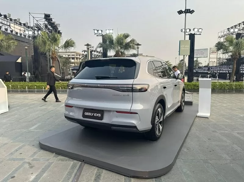 Ngoại hình của Geely EX5 mang đậm phong cách thể thao và hiện đại