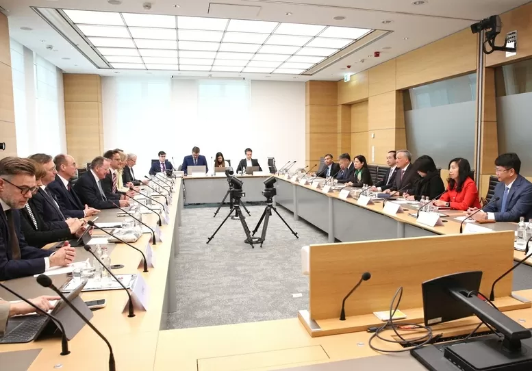 Hai nhà lãnh đạo đánh giá quan hệ hữu nghị Việt Nam-Luxembourg trong những năm qua đang ngày càng phát triển tốt đẹp (Nguồn: VGP)