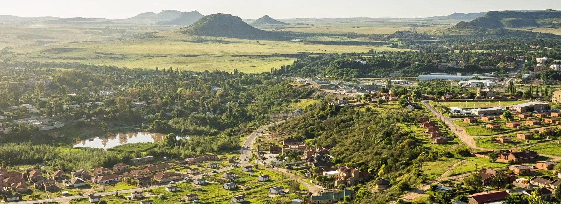 Cuộc sống ở quốc gia độc lập được mệnh danh 'vương quốc của bầu trời'