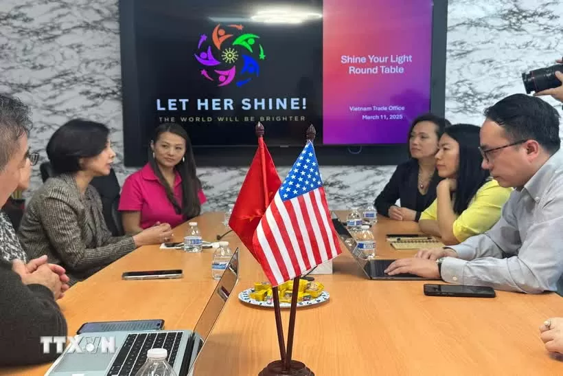 Khơi dậy tài năng của phụ nữ Việt trên đất Mỹ