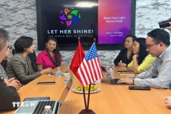 Khơi dậy tài năng của phụ nữ Việt trên đất Mỹ