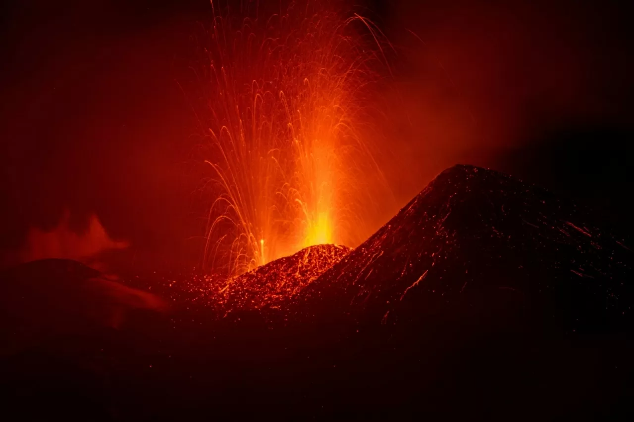 Ảnh ấn tượng: Nga nói về kết quả chiến dịch ở Kursk, châu Âu khởi động kế hoạch tái vũ trang, Mỹ và Taliban họp trao trả con tin