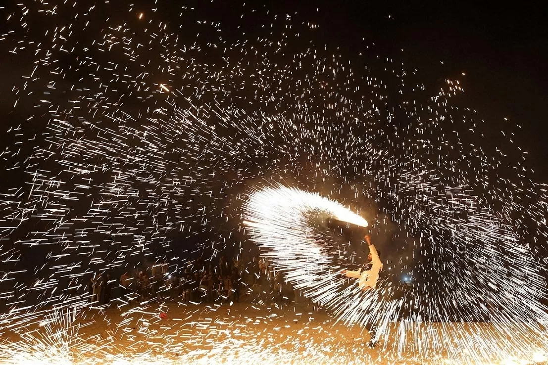 Ảnh ấn tượng: Nga nói về kết quả chiến dịch ở Kursk, châu Âu khởi động kế hoạch tái vũ trang, Mỹ và Taliban họp trao trả con tin