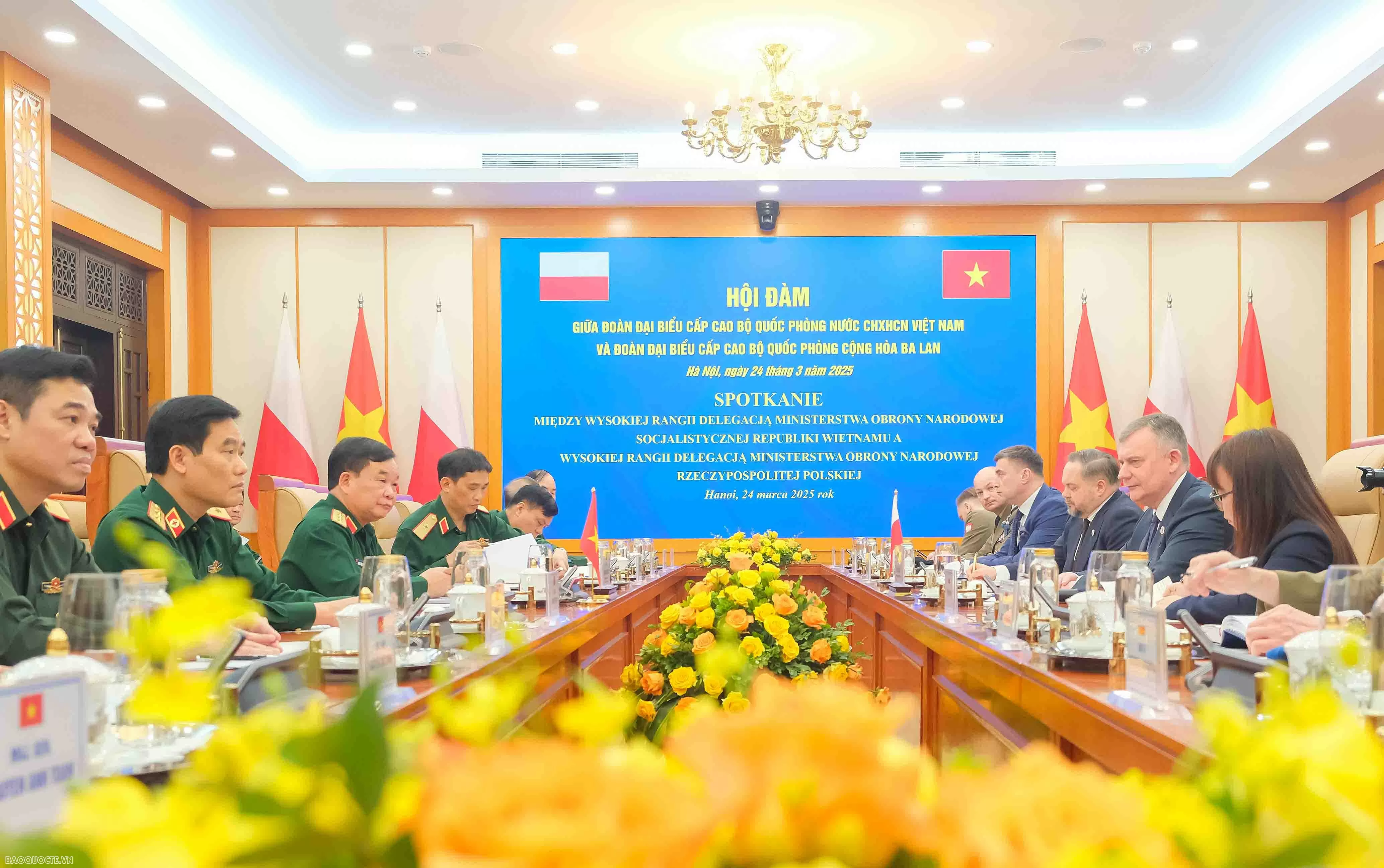 Bộ Quốc phòng Việt Nam sẵn sàng tiếp nhận quân nhân Ba Lan sang học tiếng Việt