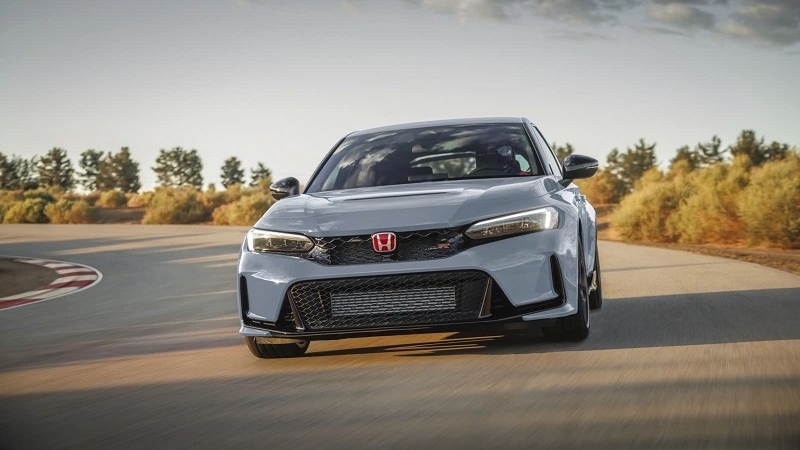 Honda Civic Type R tăng giá mạnh tại Việt Nam