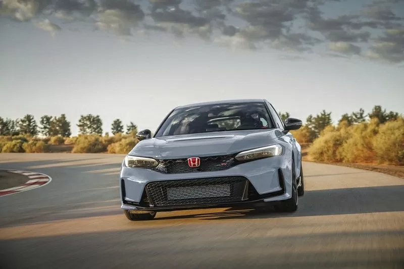 Giá xe Honda Civic Type R sau khi tăng đang ở mức 2,999 tỷ đồng