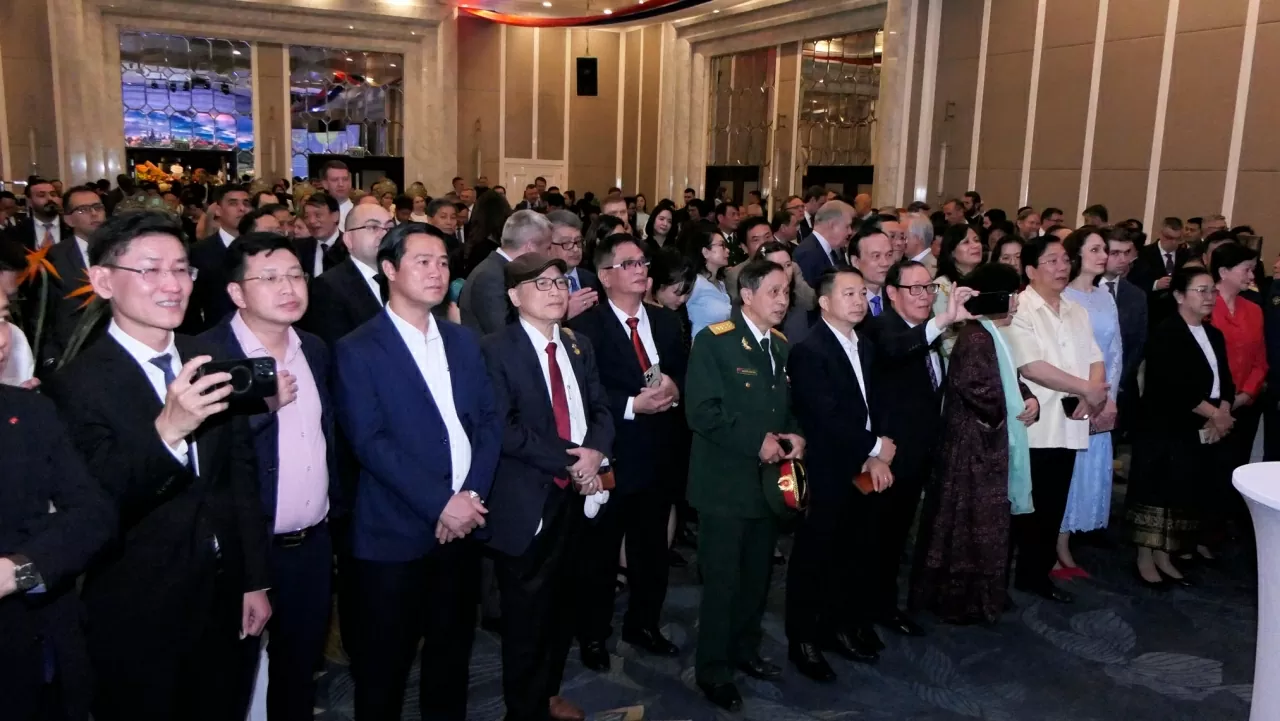 Toàn cảnh buổi lễ.(Ảnh:Thành Long)