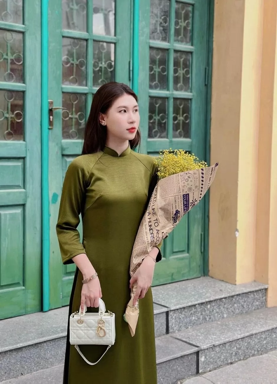 Nhan sắc xinh đẹp vợ thủ môn Văn Toản