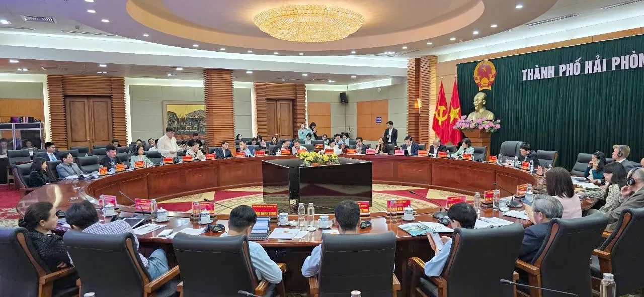 Toàn cảnh Tọa đàm “Đối ngoại địa phương: Phát huy vai trò trong phát triển kinh tế - xã hội thành phố”. (Nguồn: haiphong.gov)