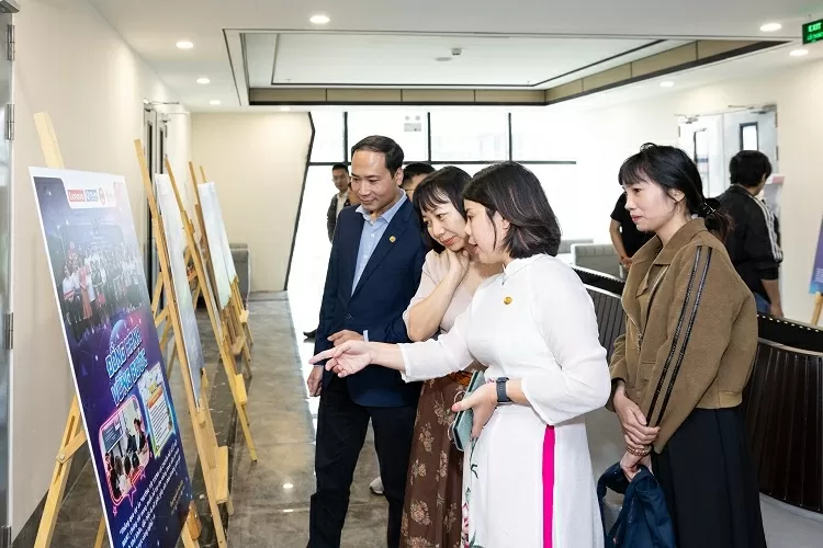 Chuyển đổi số cho thanh niên Chuyển đổi số cho thanh niên