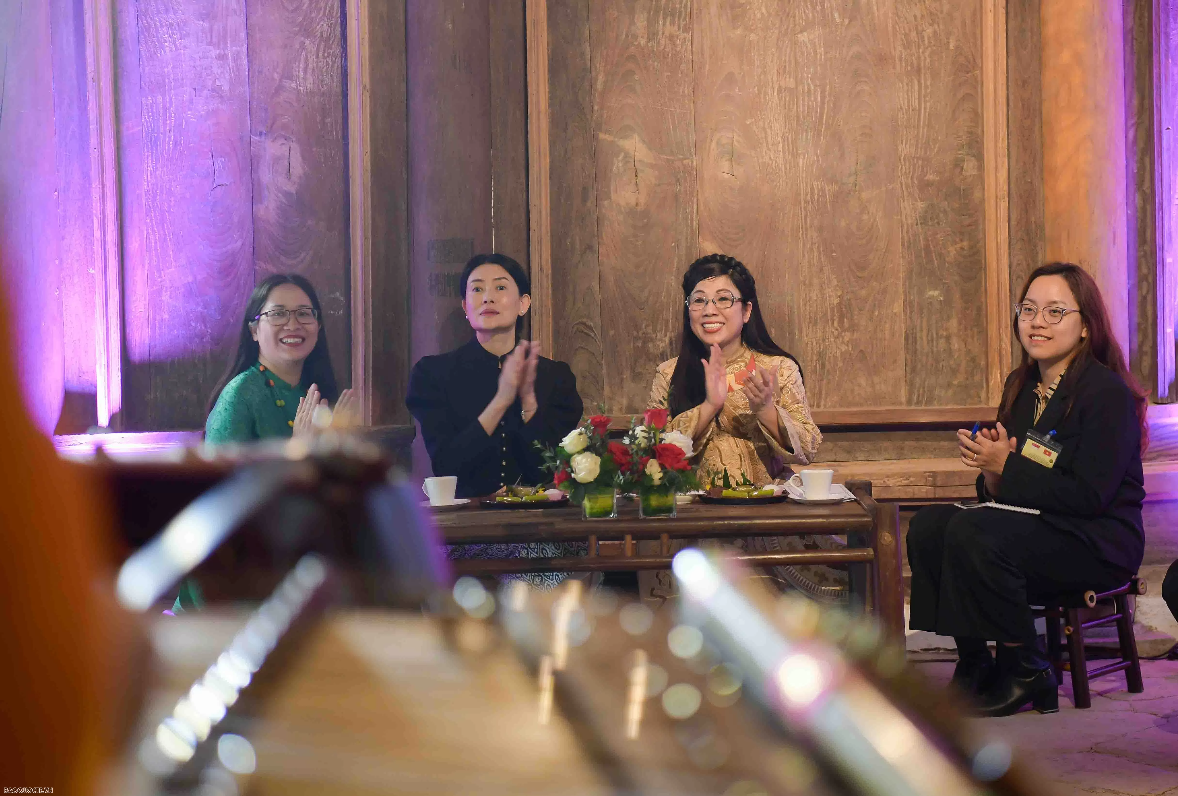 Phu nhân Thủ tướng tham quan bảo tàng dân tộc học