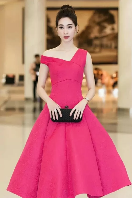 Hoa hậu Đặng Thu Thảo