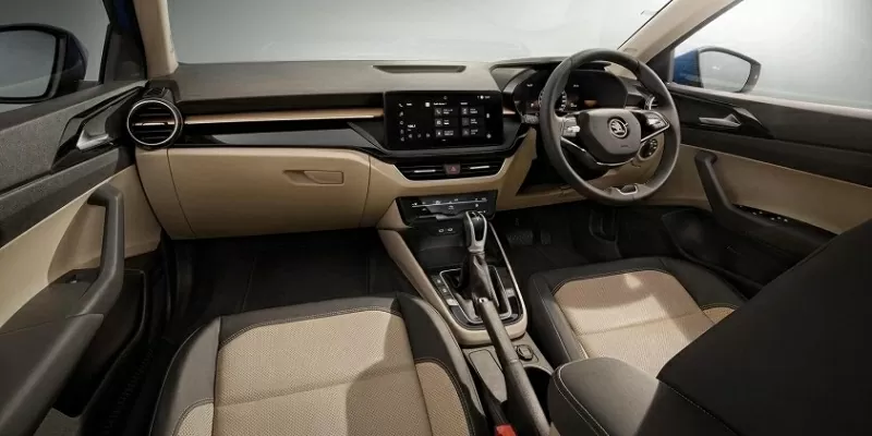 Nội thất của Slavia được đánh giá là hiện đại so với những mẫu xe cùng phân khúc