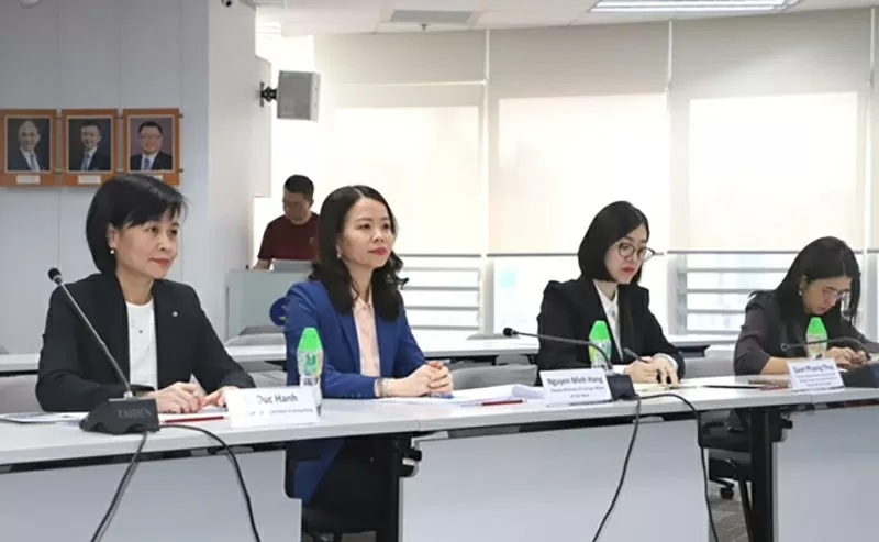 Thứ trưởng Ngoại giao Nguyễn Minh Hằng tham dự Hội nghị đầu tư toàn cầu HSBC lần thứ 2 và làm việc tại Hong Kong Thứ trưởng Ngoại giao Nguyễn Minh Hằng tham dự Hội nghị đầu tư toàn cầu HSBC lần thứ 2 và làm việc tại Hong Kong