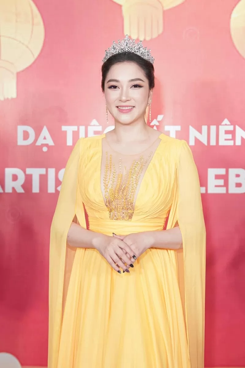 Hoa hậu Nguyễn Thị Huyền đẹp mặn mà làm giám khảo cuộc thi Hoa hậu Việt Nam 2024