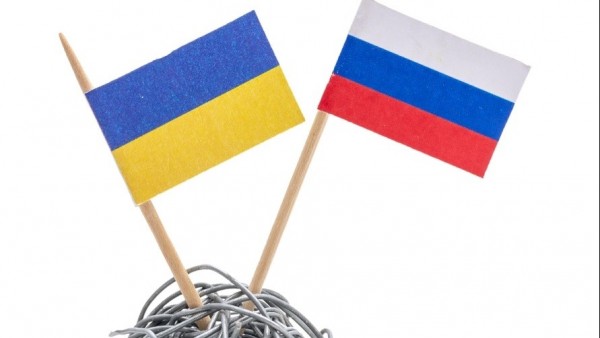 Trước thềm hội nghị thượng đỉnh NATO, Mỹ điện đàm với Nga và Ukraine, ông Zelensky hé mở về chấm dứt xung đột