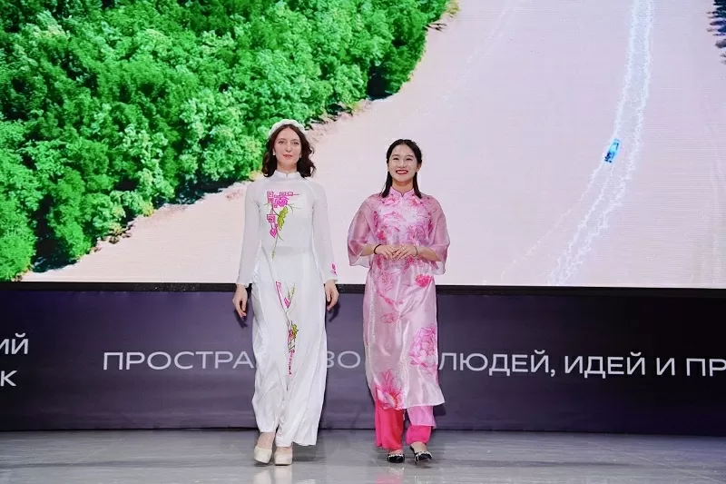 Ấn tượng ngày văn hóa của cộng đồng du học sinh Việt Nam tại Tyumen