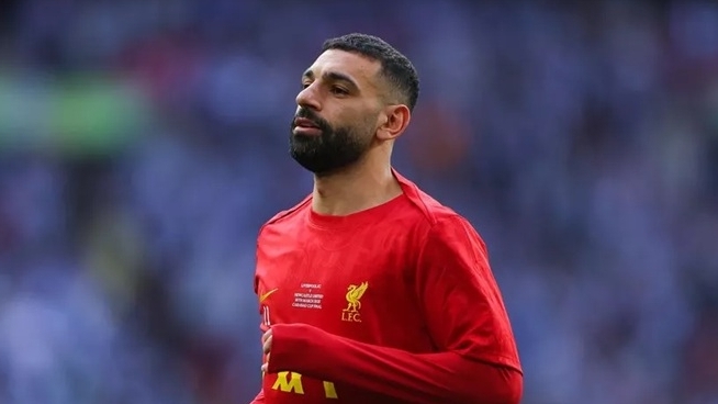 Trent Alexander-Arnold giúp Liverpool sáng cửa giữ chân Salah?