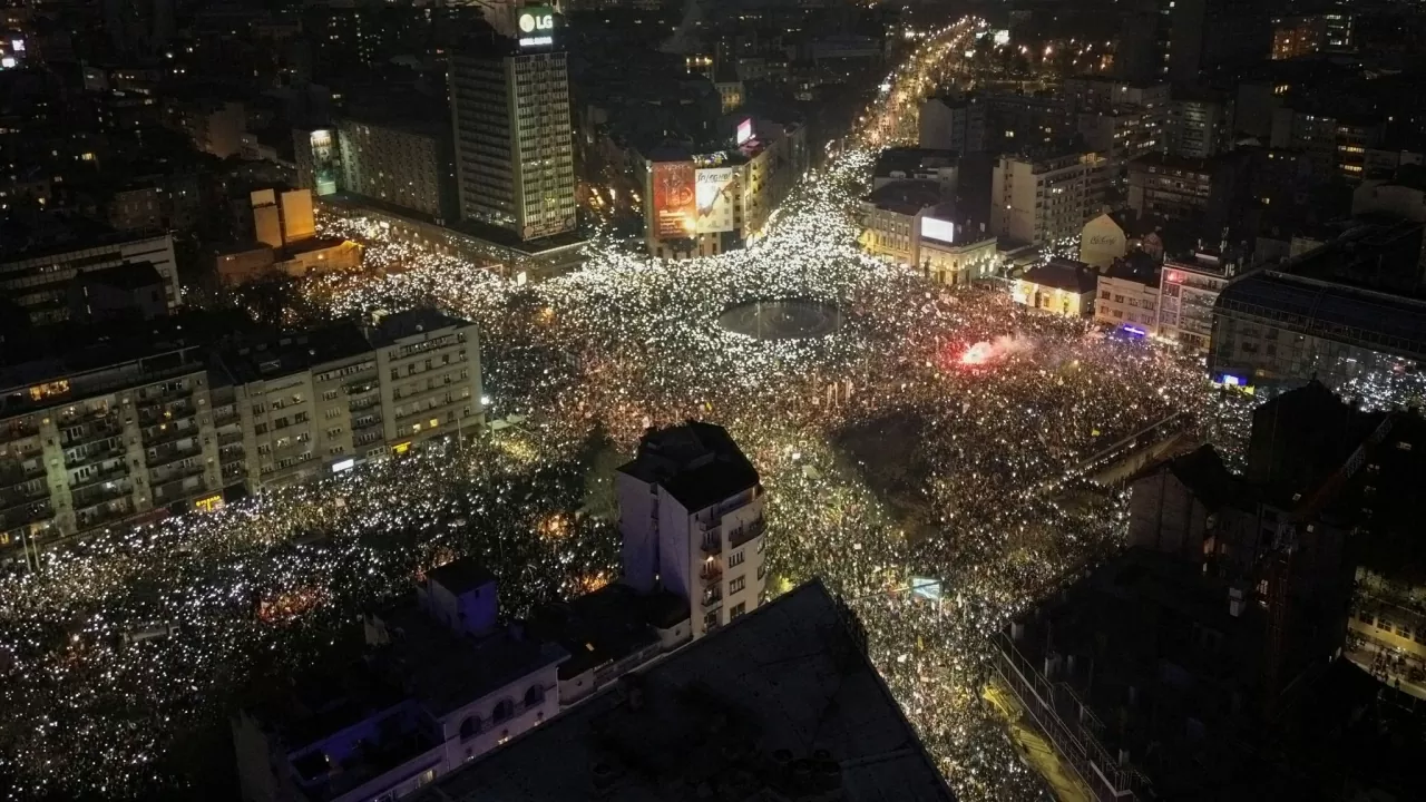 Một góc nhìn từ máy bay không người lái về cuộc biểu tình ở Serbia. (Nguồn: Reuters)