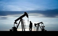 Giá xăng dầu hôm nay 28/3: Dầu Brent đứng yên; trong nước đồng loạt tăng