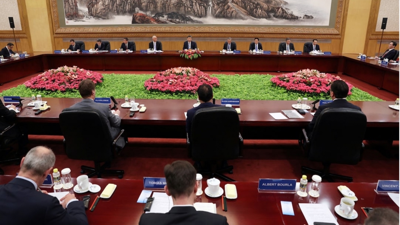 quyet tam giu chan nha dau tu chu tich trung quoc tap can binh keu goi cac ceo toan cau len tieng vi ly tri